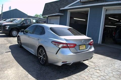 Toyota Camry XLE Auto (Natl) 2018