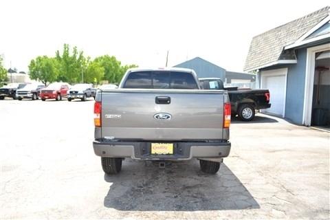 Ford F-150 Supercab 145" Lariat 4WD 2004