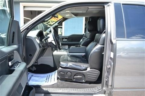 Ford F-150 Supercab 145" Lariat 4WD 2004