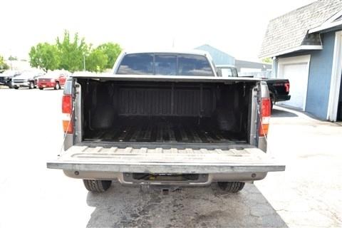 Ford F-150 Supercab 145" Lariat 4WD 2004