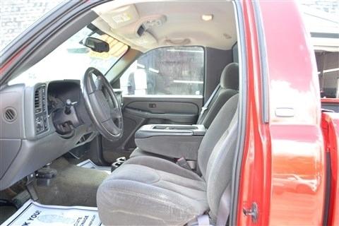 Chevrolet Silverado 2500HD Reg Cab 133" WB 4WD LS 2004