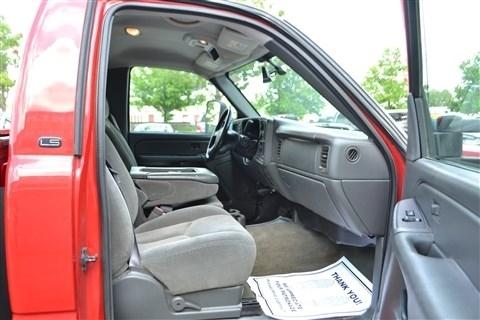 Chevrolet Silverado 2500HD Reg Cab 133" WB 4WD LS 2004
