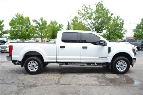 Ford Super Duty F-250 SRW King Ranch 4WD Crew Cab 8' Box 2019