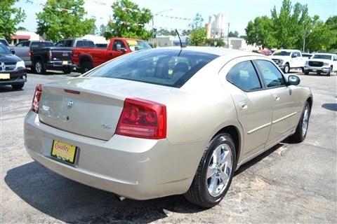Dodge Charger 4dr Sdn R/T RWD 2008