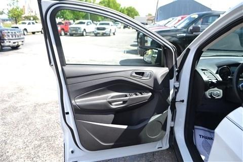 Ford Escape FWD 4dr S 2016