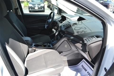 Ford Escape FWD 4dr S 2016