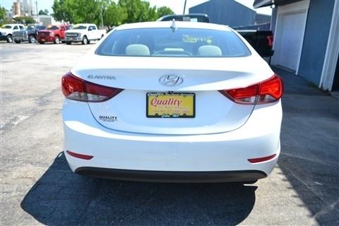 Hyundai Elantra 4dr Sdn Auto SE (Alabama Plant) 2015