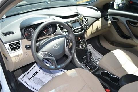 Hyundai Elantra 4dr Sdn Auto SE (Alabama Plant) 2015