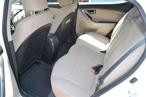 Hyundai Elantra 4dr Sdn Auto SE (Alabama Plant) 2015