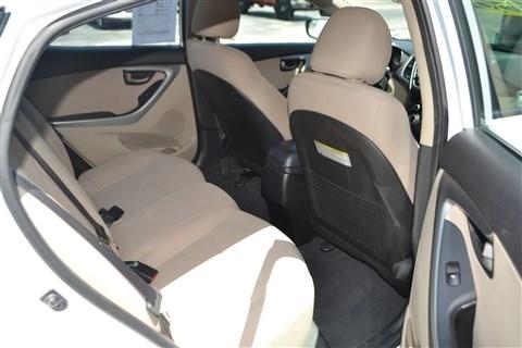 Hyundai Elantra 4dr Sdn Auto SE (Alabama Plant) 2015