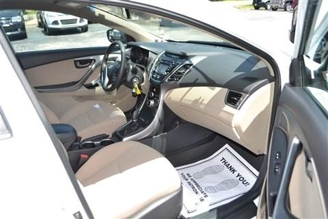 Hyundai Elantra 4dr Sdn Auto SE (Alabama Plant) 2015