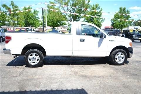 Ford F-150 2WD Reg Cab 126" STX 2014