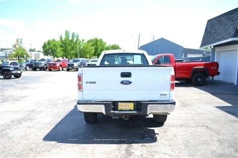 Ford F-150 2WD Reg Cab 126" STX 2014