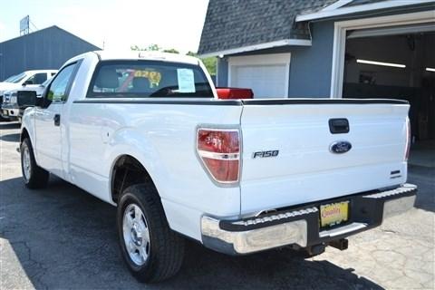 Ford F-150 2WD Reg Cab 126" STX 2014