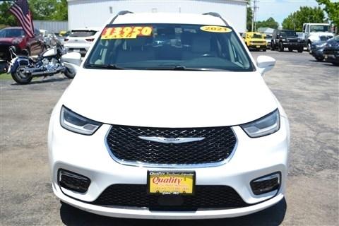 Chrysler Pacifica Touring L FWD 2021