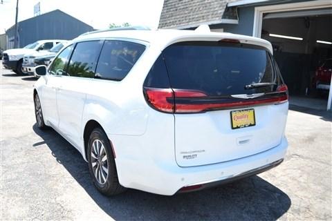 Chrysler Pacifica Touring L FWD 2021