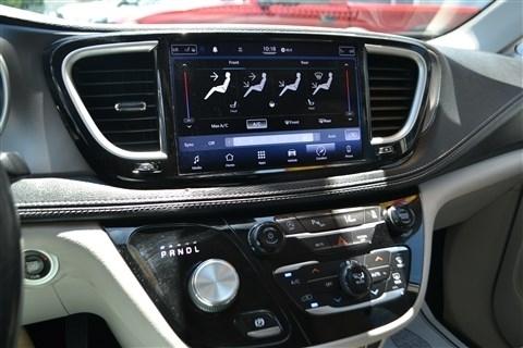 Chrysler Pacifica Touring L FWD 2021