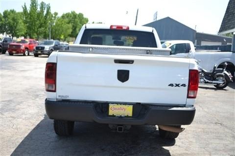 RAM 1500 4WD Quad Cab 140.5" Tradesman 2014