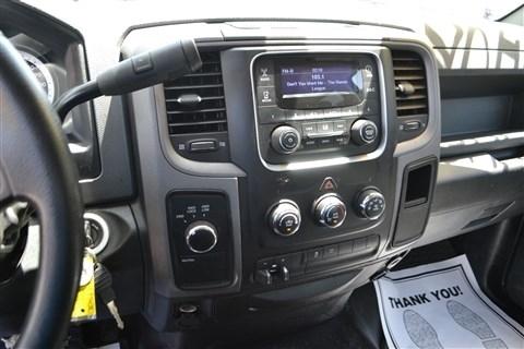 RAM 1500 4WD Quad Cab 140.5" Tradesman 2014