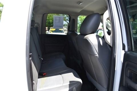 RAM 1500 4WD Quad Cab 140.5" Tradesman 2014