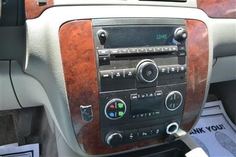 Chevrolet Tahoe 4WD 4dr 1500 LT 2012