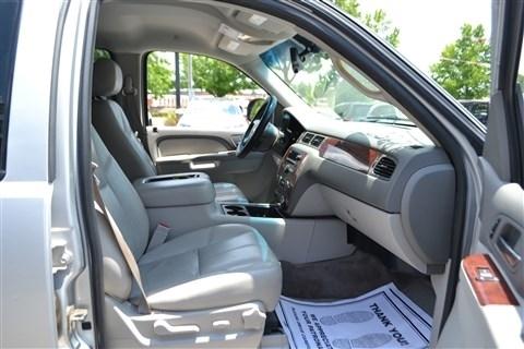 Chevrolet Tahoe 4WD 4dr 1500 LT 2012