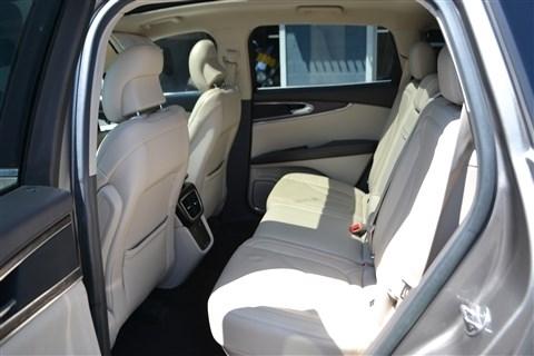 Lincoln MKX AWD 4dr Reserve 2016