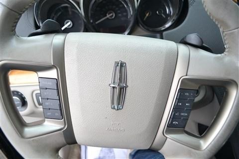 Lincoln MKT 4dr Wgn 3.7L AWD 2011