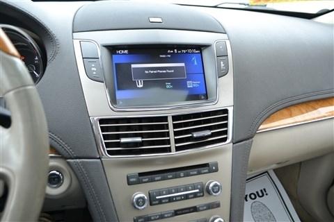 Lincoln MKT 4dr Wgn 3.7L AWD 2011