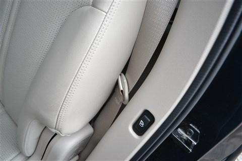 Lincoln MKT 4dr Wgn 3.7L AWD 2011