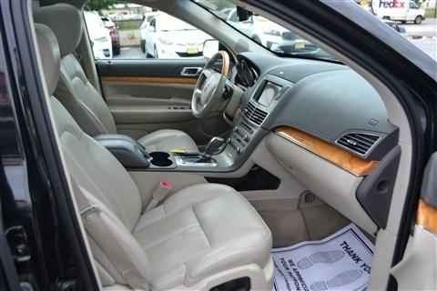 Lincoln MKT 4dr Wgn 3.7L AWD 2011