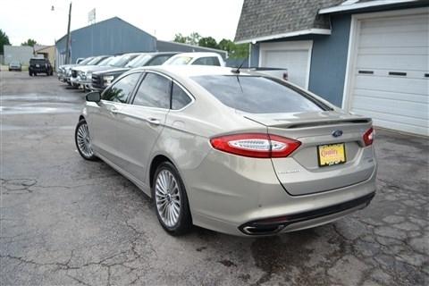 Ford Fusion 4dr Sdn Titanium FWD 2016