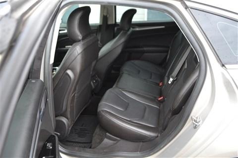 Ford Fusion 4dr Sdn Titanium FWD 2016