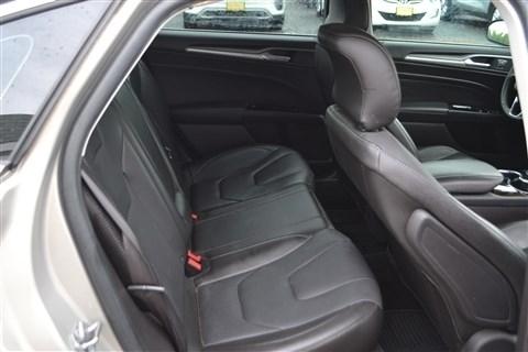 Ford Fusion 4dr Sdn Titanium FWD 2016