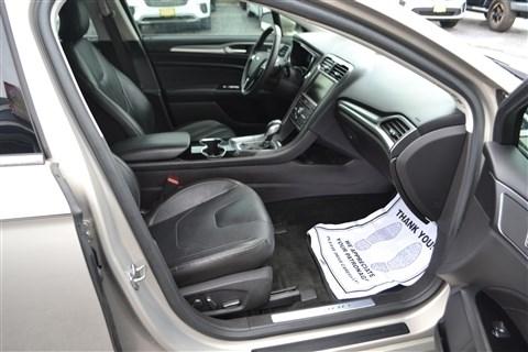 Ford Fusion 4dr Sdn Titanium FWD 2016