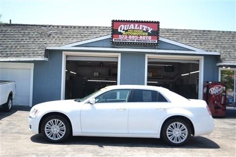 2013 Chrysler 300 4dr Sdn AWD