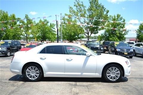 Chrysler 300 4dr Sdn AWD 2013