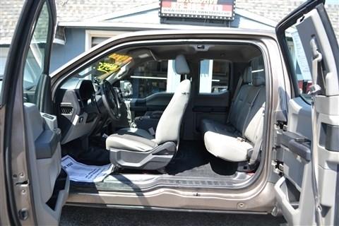 Ford F-150 4WD SuperCab 145" Lariat 2016