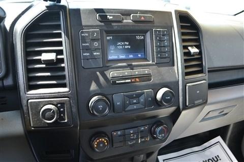 Ford F-150 4WD SuperCab 145" Lariat 2016