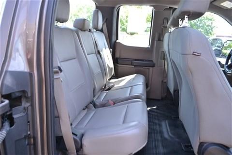Ford F-150 4WD SuperCab 145" Lariat 2016