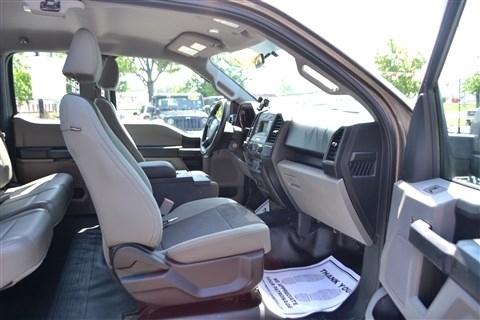 Ford F-150 4WD SuperCab 145" Lariat 2016