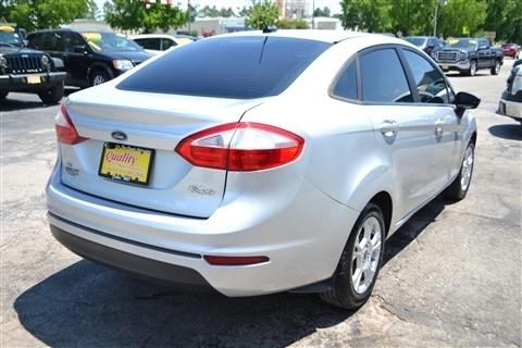 Ford Fiesta 4dr Sdn SE 2016