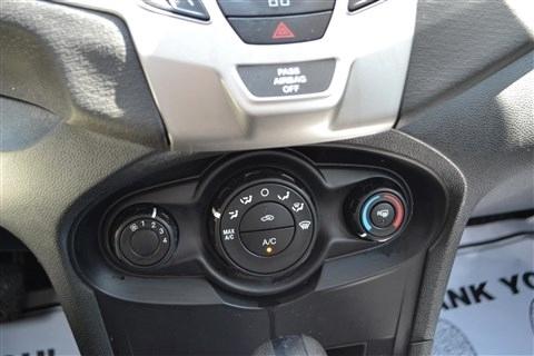 Ford Fiesta 5dr HB SE 2013
