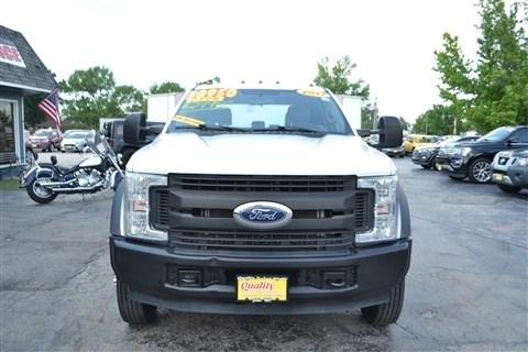 Ford Super Duty F-550 DRW XLT 2WD Crew Cab 179" WB 60" CA 2017