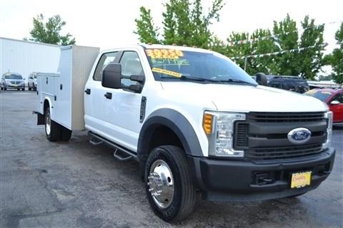 Ford Super Duty F-550 DRW XLT 2WD Crew Cab 179" WB 60" CA 2017