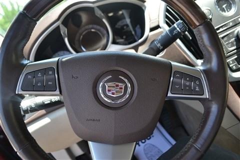 Cadillac SRX FWD 4dr Performance Collection 2011