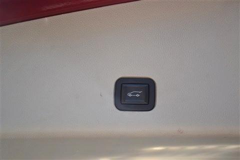 Cadillac SRX FWD 4dr Performance Collection 2011