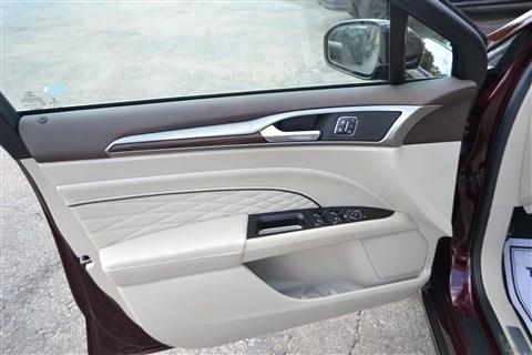Ford Fusion Titanium AWD 2017