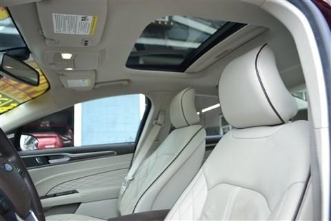 Ford Fusion Titanium AWD 2017