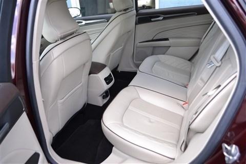 Ford Fusion Titanium AWD 2017